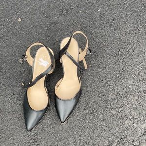 Marc Fisher black pumps